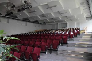 Leere Aula
